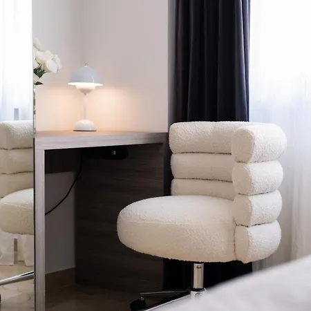 Гостевой дом Talia And Gallery 4*